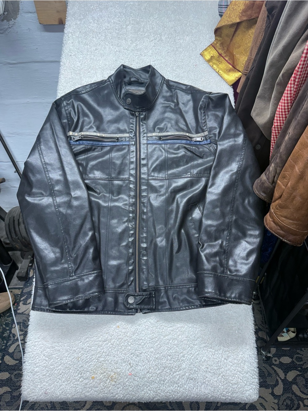 Arizona Jean co Men's Black Polyester Faux Leather Motorcycle Jacket. Size XL